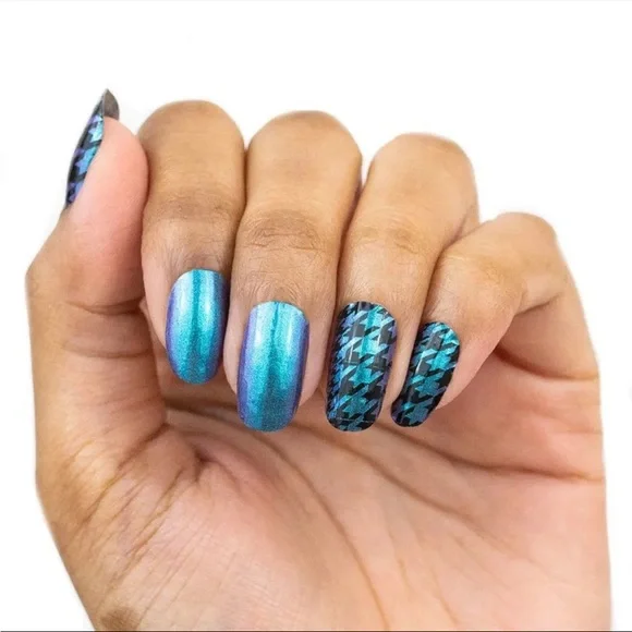 *Retired* Color Street: Suit Yourself | Houndstooth Teal Purple Duochrome Fall - Picture 10 of 13